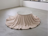 「シロナ」と「ニコロ」：コンパクトでスタイリッシュな新型こたつが登場