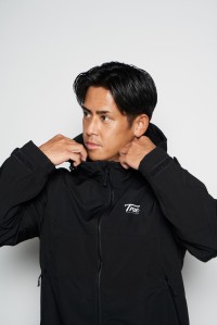 新たなアクティブウェア体験　三共食品が初のオリジナルスポーツブランド「TRUE」をローンチ