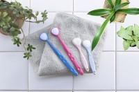 介護現場での口腔ケア実態とSHIKIENの舌ブラシが提供するソリューション