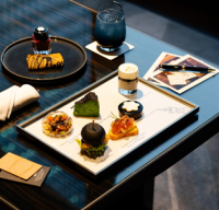 モンブランxオークウッドコラボの期間限定ハイティー、「インスパイア・ライティング ハイティー：トワイライトクラリティ」が開催