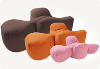 アロン化成、愛犬の健康支える「リラクッション用カバー」新色オレンジ・ピンクを発売