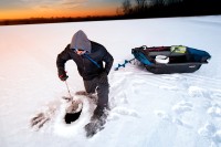 アイスフィッシングギアの新ラインアップ！株式会社アイエーが「Jet Sled」対応製品を発表