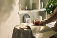 シャープペンシル「FUMI」が新素材「NAGORI」を使用