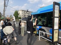 新鮮な視点から描かれる路線バスの価値：若者が制作したプロモーションビデオが公開