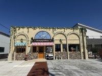 希少動物とクレープが楽しめる体験型カフェ「シャンパンハウス」愛知県豊川市にオープン