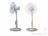 香りと温度センサーでリラックス空間を演出する「アロマ首振 リビング扇風機」新登場