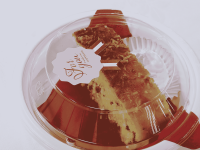 秋田の伝統「いぶりがっこ」がスイーツに！新感覚「いぶりがっこフロマージュケーク」登場