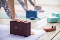 ヨガワークス、ヨガ講師が自立できる業界基盤構築へ ECサイト統合とコミュニティ運営を開始