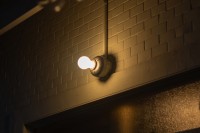 P.F.S.、インダストリアルな空間に映える新作照明器具「CAST ALUMINUM LAMP」を発売