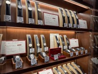 ファイアーキッズ中野ブロードウェイ店、「時を刻む100年展」を開催