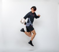 リーフラス、ドリブルデザイナー岡部将和氏と提携し、ジュニア向けサッカースクール「D-UNLOCK」を6月開校