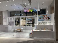 ウィステリア製薬、有明ガーデンに新店舗オープン！麦茶無料プレゼントで熱中症対策を応援