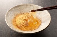 とろける食感の新食感わらび餅「琥珀色のとろみわらび餅」が6月上旬より販売開始
