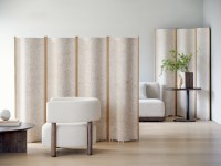 カズマ、廃棄生地から生まれたサステナブルパーテーション「STANDING CURTAIN」をオルガテック東京2026で初披露