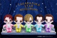 宝塚歌劇団のトップスター5名をモデルにした「TAKARAZUKA スターぬいぐるみ」が7月1日に発売