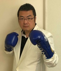 元キックボクシング王者の精神科医・鈴木宏院長が語るうつ病治療への新たな視点