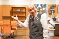 じゃらんアワード2025受賞の湯の児温泉 海と夕やけ、12年間続くレストランスタッフの絆づくり