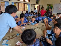 みどりや薬局がバリ島の小学生に向けた医薬品教育をカナダの国際会議で発表