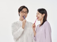 夏疲れによる口臭をケアする舌磨きのすすめ