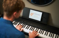 Wi-Fi搭載デジタルピアノ「FP-40」と専用アプリ「Piano Sphere」発表