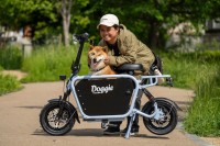 愛犬とのお出かけがより身近に。特定小型原付「Doggie_Lite」が一般販売を開始