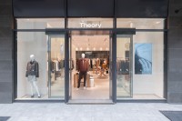 Theoryが自由が丘ミューズスクエアに新店舗をオープン
