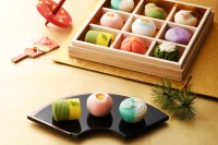 伊藤久右衛門が宇治茶を使った「京菓子おせち」の予約受付を開始
