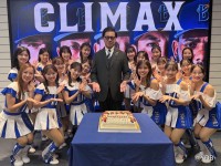 ハイセンス、横浜DeNAベイスターズdianaの通算200勝を記念しケーキを贈呈