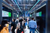 Astronergy、最先端の太陽光発電製品と世界的なパートナーシップでSNEC 2025をリード