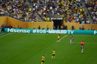 Hisense、RGB-MiniLED搭載で驚異的な色彩精度を実現する116インチUXテレビを発表