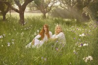 Jo Malone London、イングリッシュ ペアーのグローバル・ブランドアンバサダーにGeorgia May JaggerとLizzy Jaggerを起用