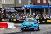 常設サーキットからストリートサーキットまで、Geely Cyan Racingが2026年クムホFIA TCRワールドツアーで5勝目を挙げた