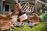 「Courvoisierを回して（Pass The Courvoisier）」：伝説的なホスピタリティを世界規模で祝う