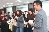 「FREE,LOVE & DREAM」を体現するアイル、2026年の年頭所感発表と「お年玉手渡し会」を実施