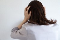 【調査報告】“プレ更年期世代のリアル” 「更年期かも？」と女性が感じる体調の変化と症状とは