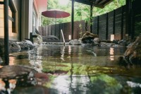 芭蕉も詠んだ名湯と渓谷美、石川の味覚で満たされる至福　「山中温泉 河鹿荘」開業記念セレモニー