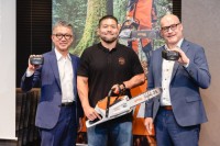 畠山健介、「オールラウンダーなバッテリーチェンソー」STIHLブランド創業100周年記念メディアイベント開催