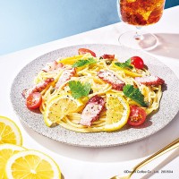 エクセルシオールカフェに新作☆ 初夏さわやかパスタ「タコと塩レモンのアーリオ・オーリオ」6/4～登場　980円　さっぱりと酸味を効かせた塩レモンソースにタコの旨味◎