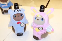 家族のようなロボット「LOVOT」と子ども服のナルミヤ・インターナショナルがコラボ！新宿髙島屋でPOPUPストア開催