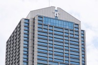 薄暗い教室に鍵をかけ『男子児童にセクハラ』　市立小学校教諭(30代)懲戒免職　教諭は「ここだけの話やで」と児童に口止め