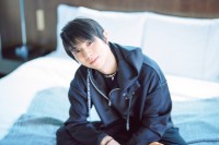 本日発売！　『Quadruple Axel 2025 羽生結弦 SPECIAL』　「刊行記念のパネル展」も開催！！