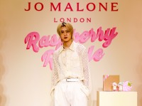 佐野雄大(INI)来場！　『“Raspberry Ripple” ポップアップイベント』　佐野「涼しい風が吹くような日にもぴったりな香り」