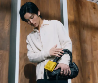 目黒蓮(Snow Man)　 伝説のイットバッグ『フェンディ スパイ』を着用！！