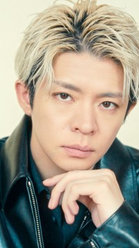 岸優太(Number_i)登場！　8/28発売『Numéro TOKYO』10月号特装版　計14ページにわたって大特集！！