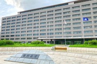 校内で『複数の女子生徒着替え』盗撮　県立高校教諭(34)懲戒免職　教諭は「性的欲求を満たしたかった…」
