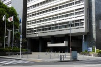 教え子の『女子生徒と性交』　県立高校教諭(20代)逮捕＆懲戒免職　被害生徒は「許せない」