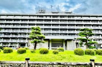 屋外で『女性に無理やり性交』　公立中学校教師(29)逮捕　教師は「やっていない」