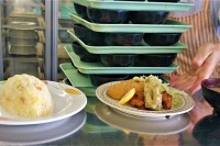 高校生『36人発症』　【ウエルシュ菌】集団食中毒　「高校の食堂」で食事をしたら…