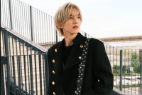 道枝駿佑(なにわ男子)パリへ出発！　『ヴァレンティノ』　【最新ルック＆アクセサリー】をまとい…