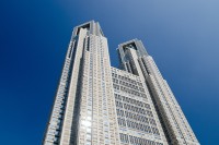 女子生徒の『陰部や乳首を触る』　「自身の唇をなめさせる」など…　東京都【4人の教諭】失職